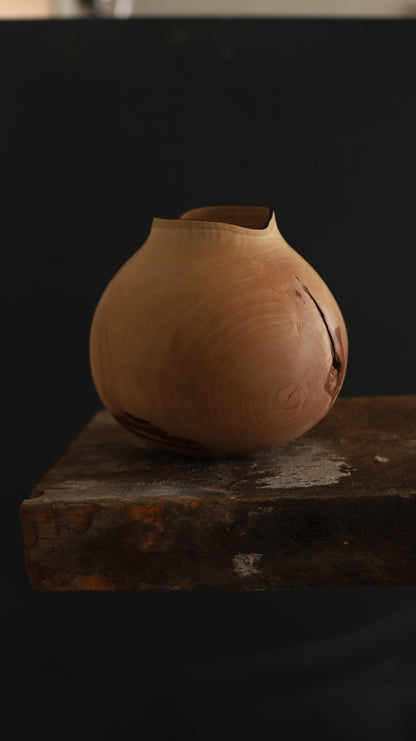 Pear Crotch Vessel (Medium)